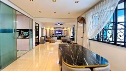 Blk 323 Woodlands Street 32 (Woodlands), HDB Executive #628341121